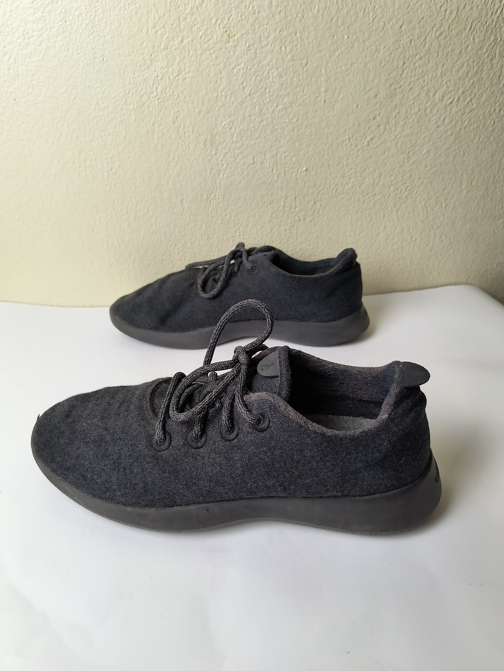 Allbirds Wool Runners - Men's 11 Charcoal Grey